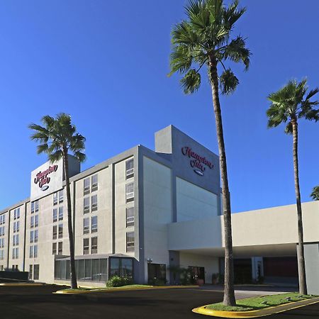 Hampton Inn Monterrey-Airport Apodaca Екстер'єр фото